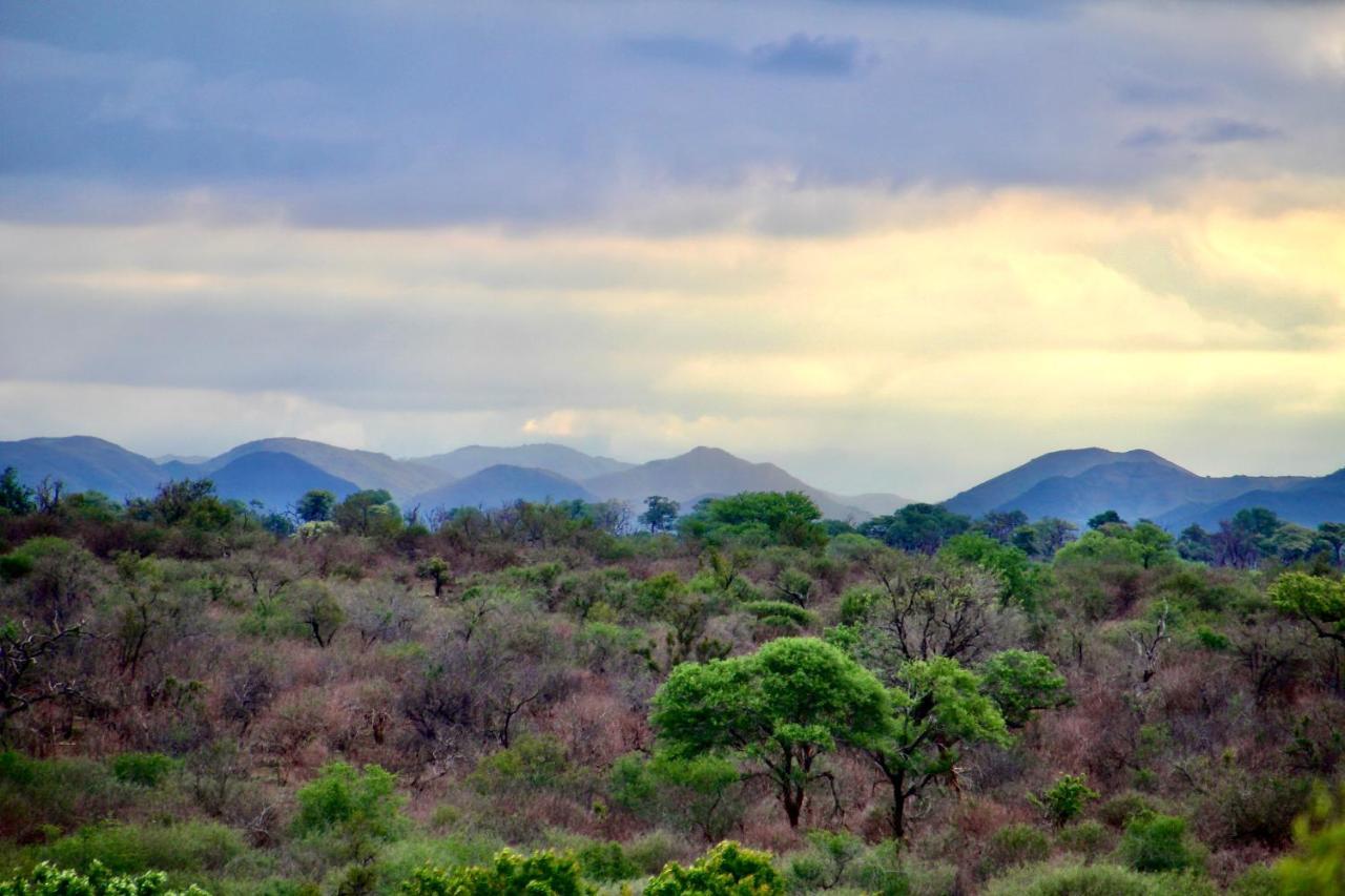 Jackals Dream - Self Catering Villa Bordering Kruger National Park Marloth Park Exterior photo